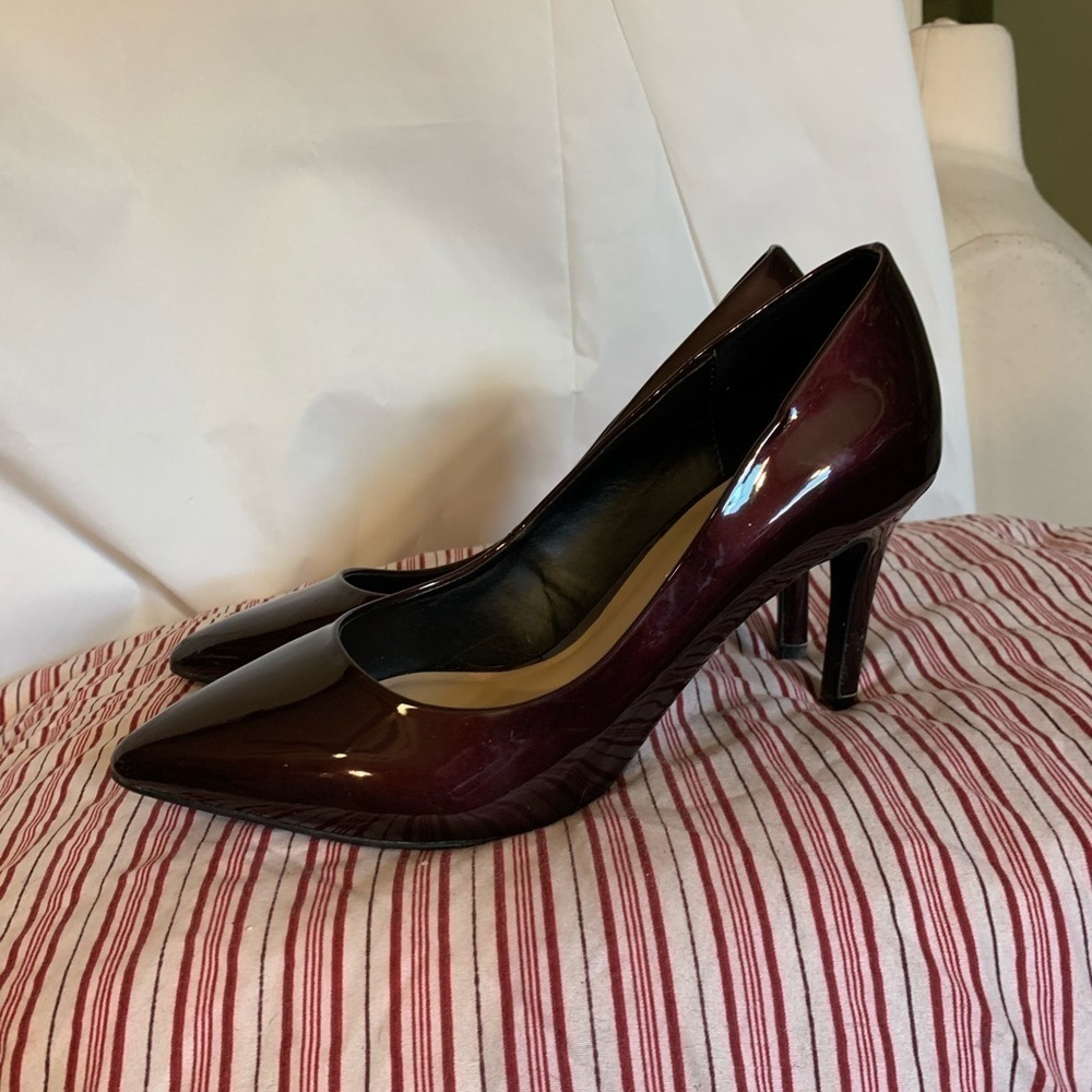 Kelly and Katie Astivia patent look metallic plum